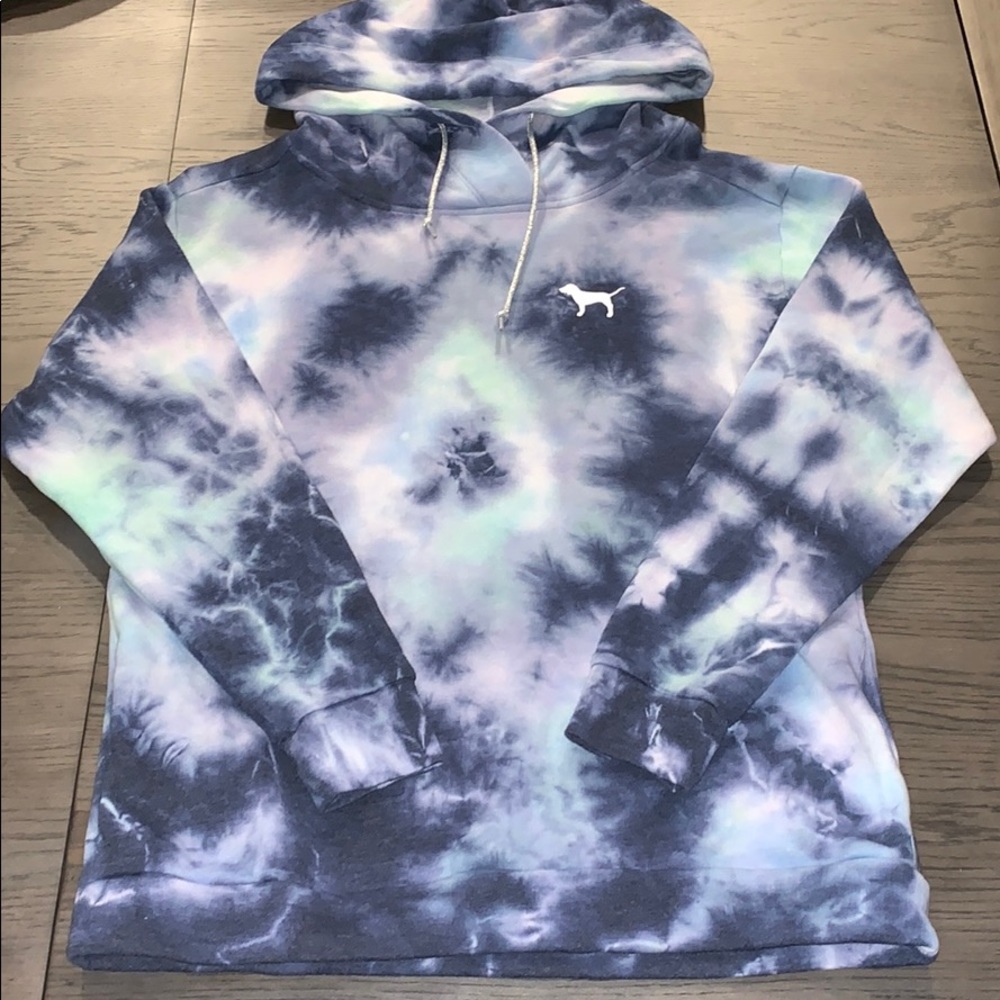 NWT VS PINK PULL OVER HOODIE